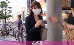 非常柔软，首次拍摄。 1495 女保险推销员压力巨大，欲火焚身！ 她扯掉 铃菜爱音 200GANA-2298-C