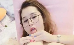毛毛浓密纹身师美女第𝕄𝕚𝕤𝕤𝔸𝕍-🔞官网六部珍珠情趣内裤黑丝自摸逼逼跳蛋