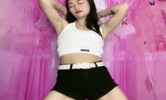 千元无上定制快手被封就开新号业内小有名气的网红女MissAV-JAV新品！【敏爷燕儿】漏B漏脸激ji情顶胯大阴唇都跟着波动_ (9)