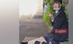 FC2PPV 3678417 ちっぱいな普通の子。バイト禁止ではじめたで中出し。生理が･･･