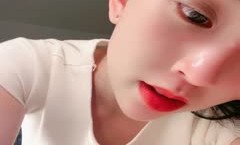 来自红十字的极品诱惑，颜值高身𝕄𝕚𝕤𝕤𝔸𝕍shen材好完美露脸大秀直播，跟狼友撩骚脱光撅着屁股掰开逼逼给狼友看道具抽𝕄𝕚𝕤𝕤𝔸𝕍[chou]插