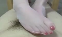 有菜-美人妻粉色丝袜cos小护士口🔞𝕄𝕚𝕤𝕤𝔸𝕍爆+丝袜足交