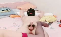 白皙韵味轻熟女露脸卖力深喉骚的不行，女上位清晰深入，掰腿侧入